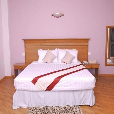 Golden Guest Hotel Dawei Exterior photo